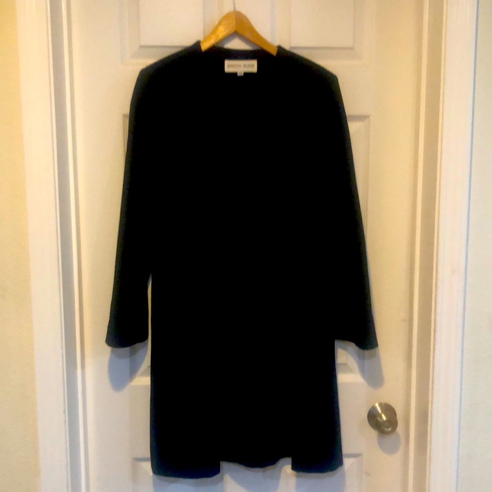 % 100 merino wool !!! round neck one button ! Eveningwear or daywear !